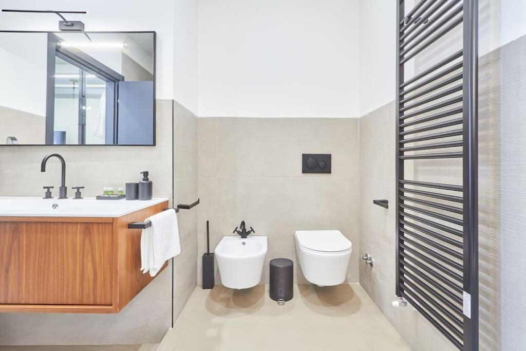 Easylife - Luxury Design With Jacuzzi Apartamento Milán