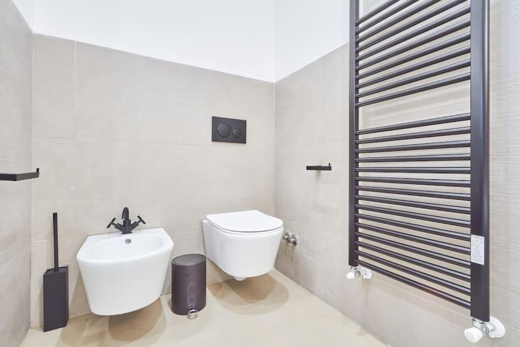 Easylife - Luxury Design With Jacuzzi Milán